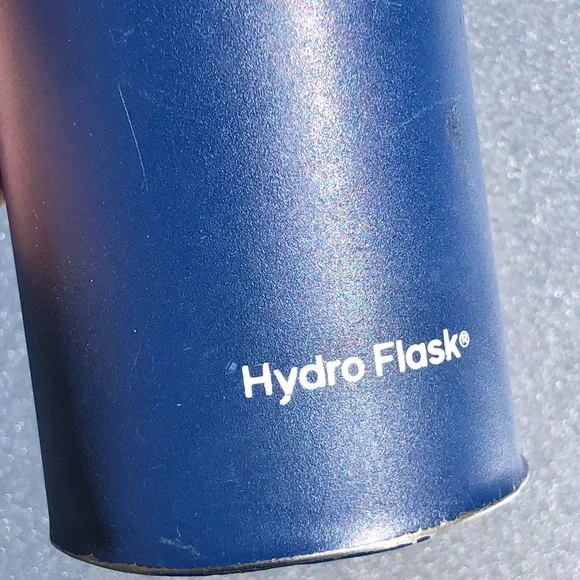 Hydro Flask Sport Top Used 21 oz Blue - Picture 9 of 14